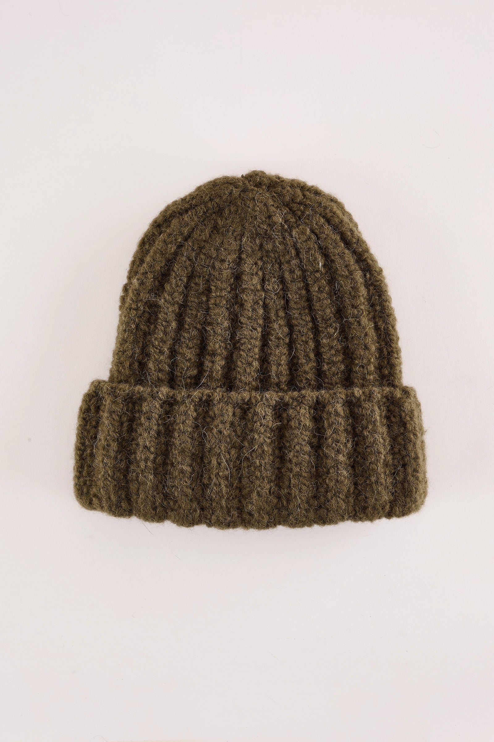 Organic wool and alpaca ribbed beanie