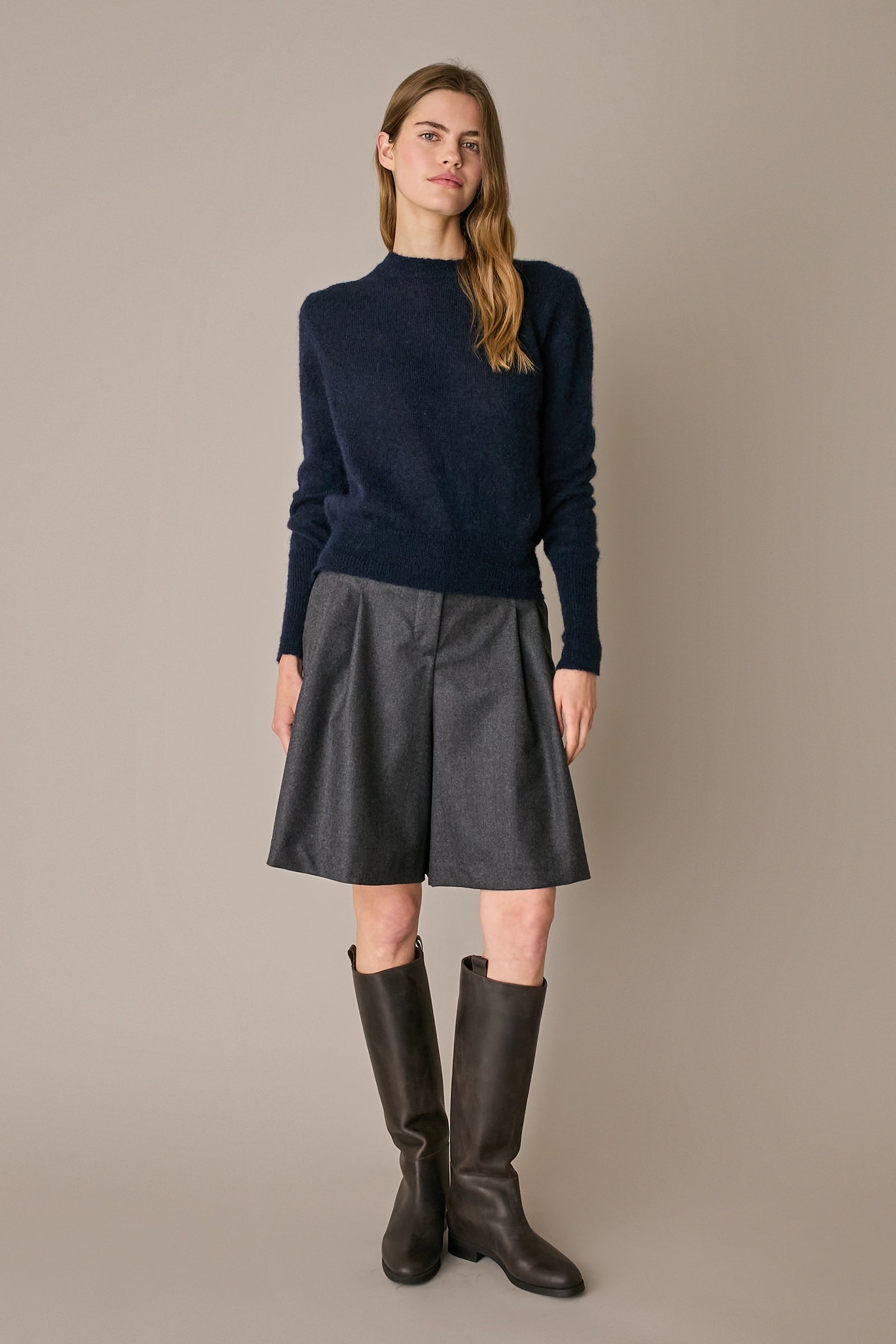 Maglia girocollo in alpaca blu navy con vestibilità regolare