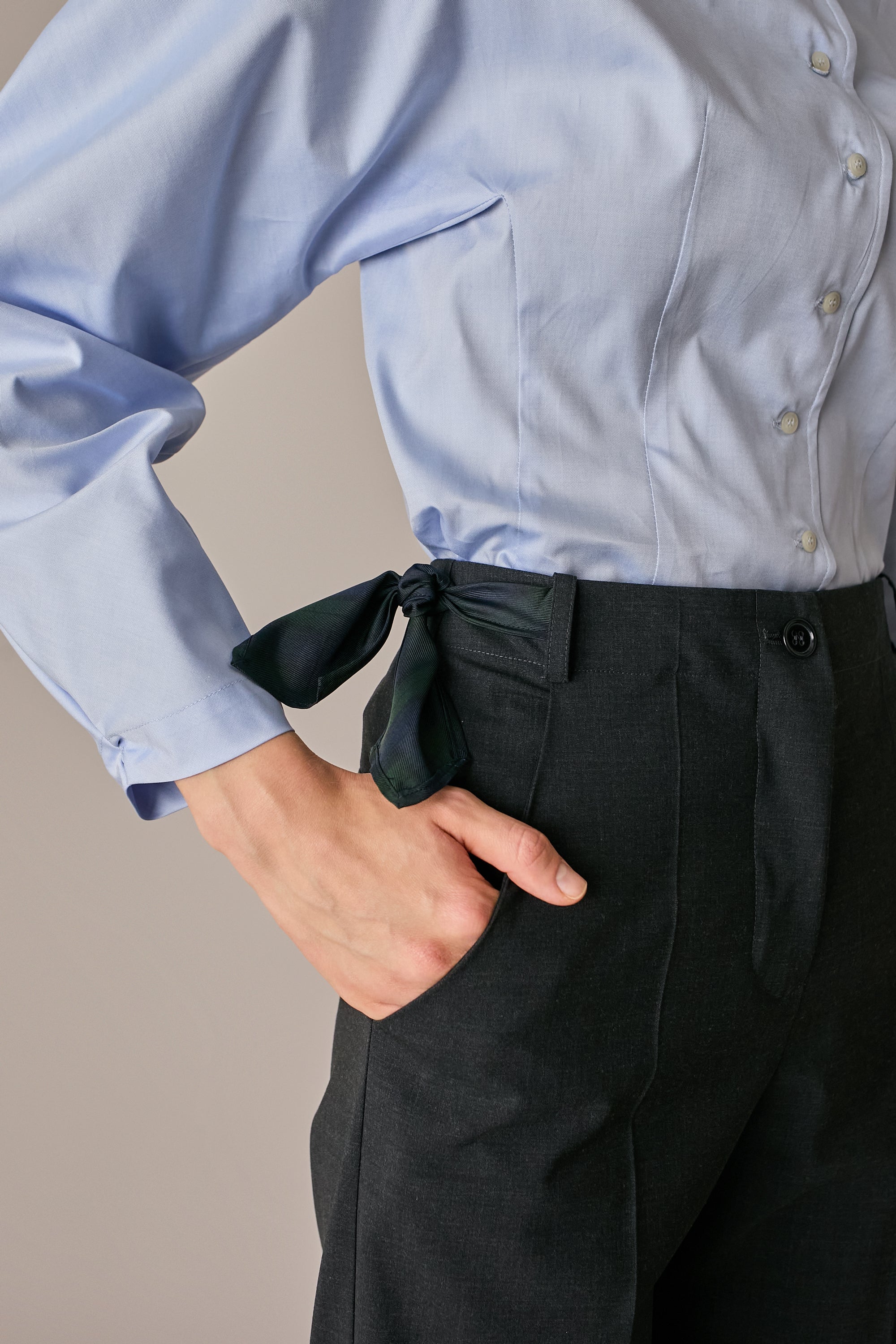 Pantaloni-con-fiocco.jpg